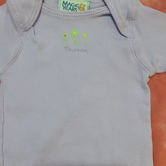 Baby Shirts With One Bib. - Picture 5 of 10